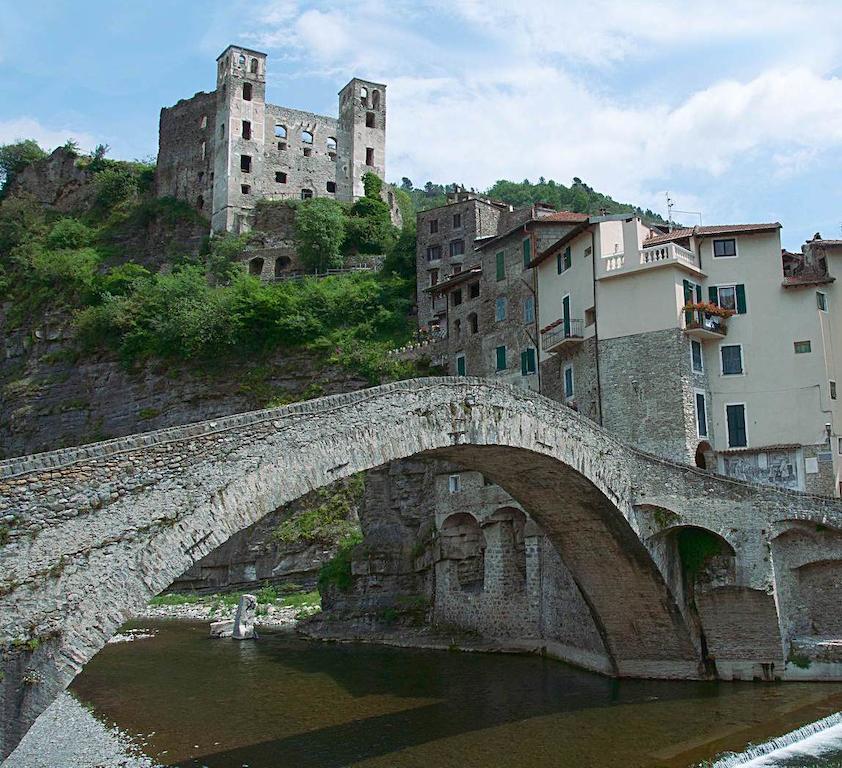 B&B Il Libro Verde Dolceacqua Ngoại thất bức ảnh